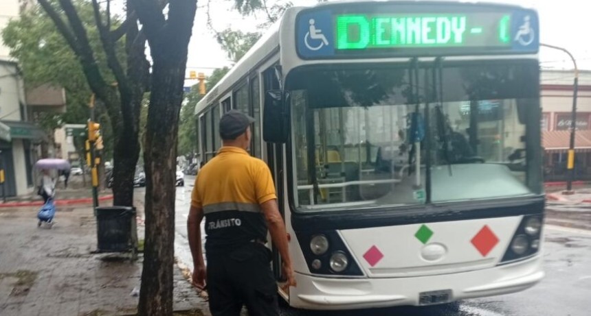 Refuerzan controles sobre el uso del celular al volante para prevenir siniestros viales